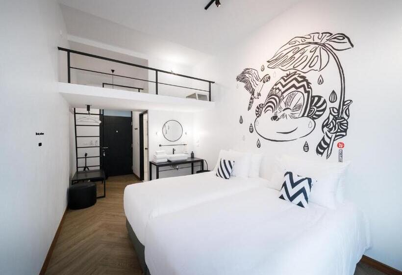 Blu Monkey Hub & Hotel Ranong