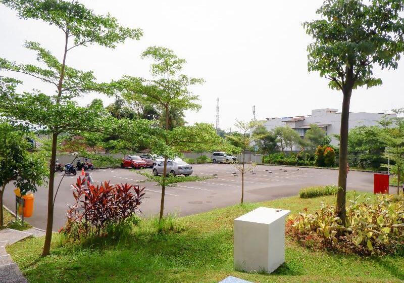 هتل Swissbelexpress Cilegon