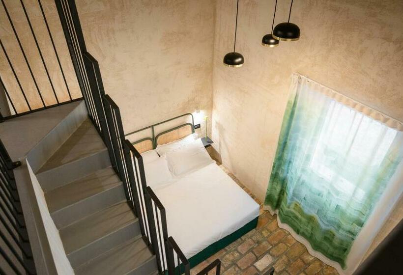 مبيت وإفطار Ognissanti Guesthouse & Suites