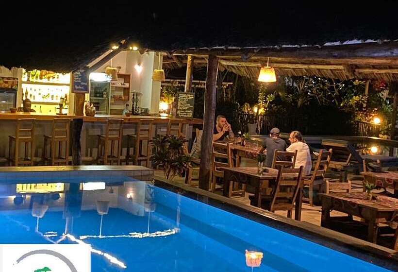 בית מלון כפרי Shamba Village