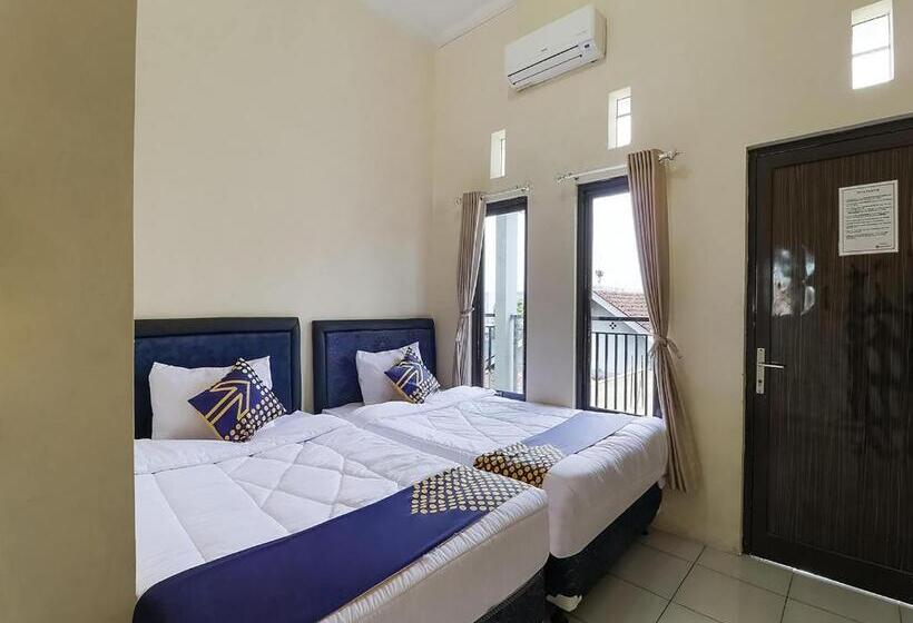 هتل Spot On 3859 Sweet Candy 2