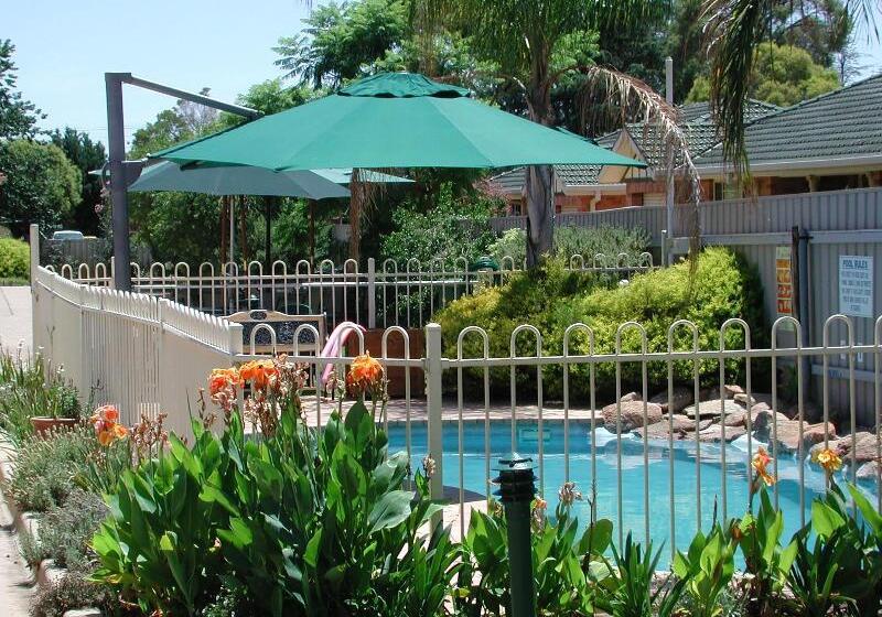 فندق Best Western Ambassador Motor Inn & Apartments