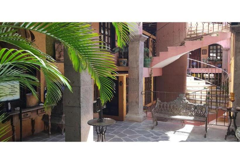 هتل Boutique Posada De Las Flores Loreto