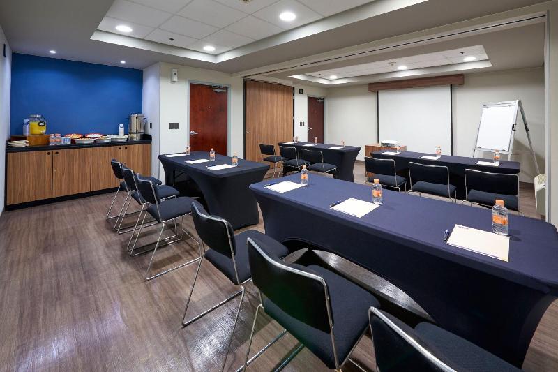 هتل City Express By Marriott Irapuato