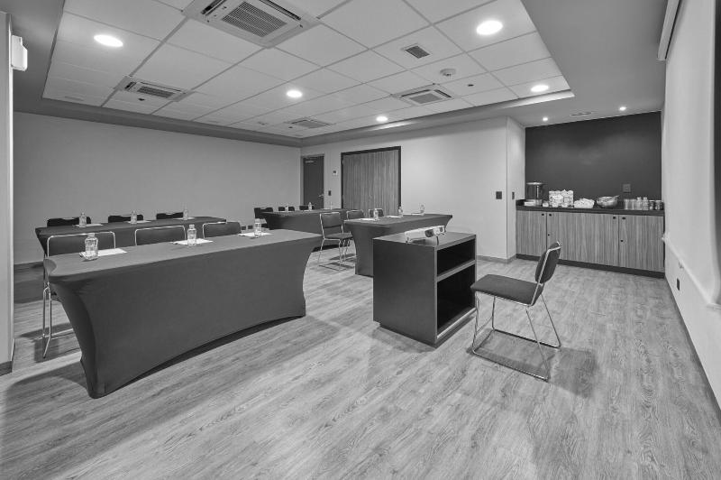 هتل City Express By Marriott Irapuato