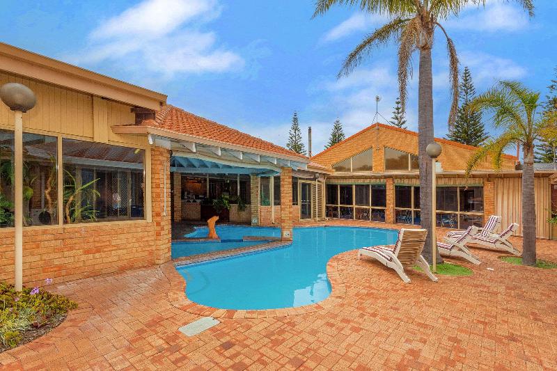 בית מלון כפרי Comfort Inn Bay Of Isles