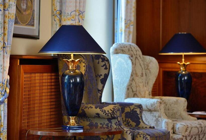 호텔 Der Lindenhof