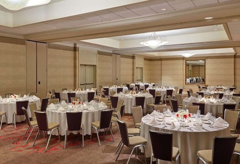 هتل Hilton Santa Clara