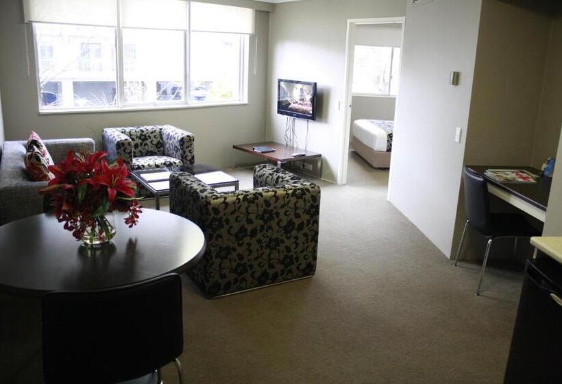 هتل Pavilion On Northbourne