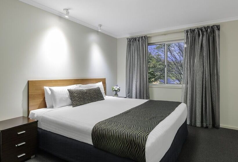 هتل Ramada Encore Belconnen