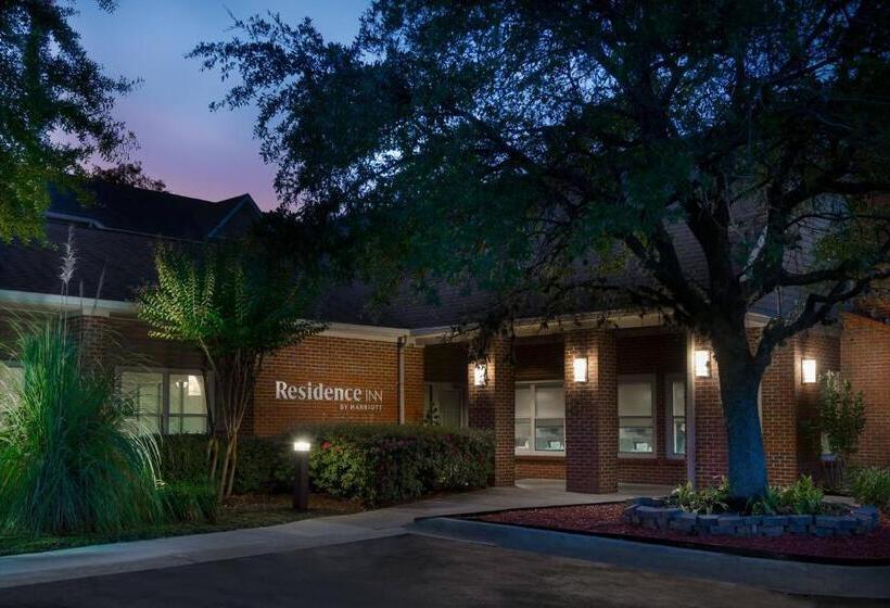 هتل Residence Inn Mobile