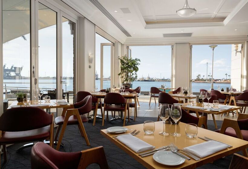 هتل Rydges Newcastle