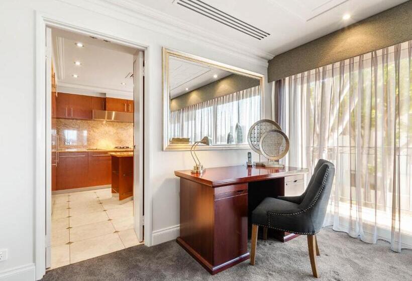 هتل The Peninsula Riverside Serviced Apartments