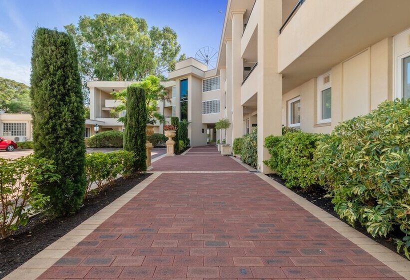 هتل The Peninsula Riverside Serviced Apartments