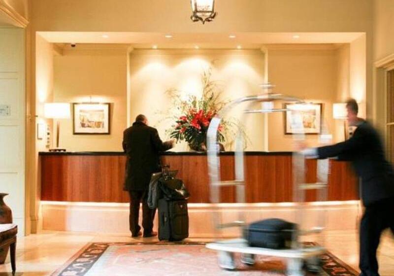 Thorpe Park Hotel And Spa