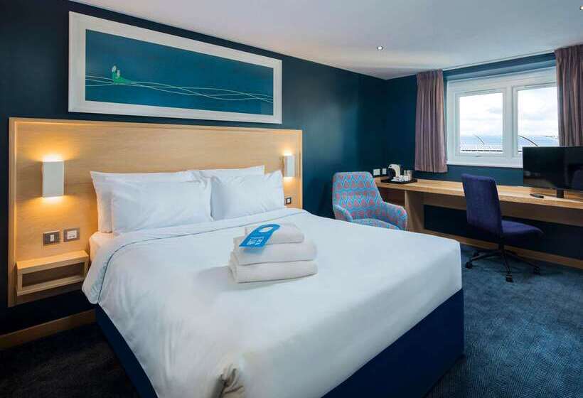 فندق Travelodge Plymouth