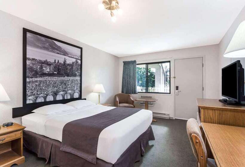 מוטל Super 8 By Wyndham Kelowna Bc