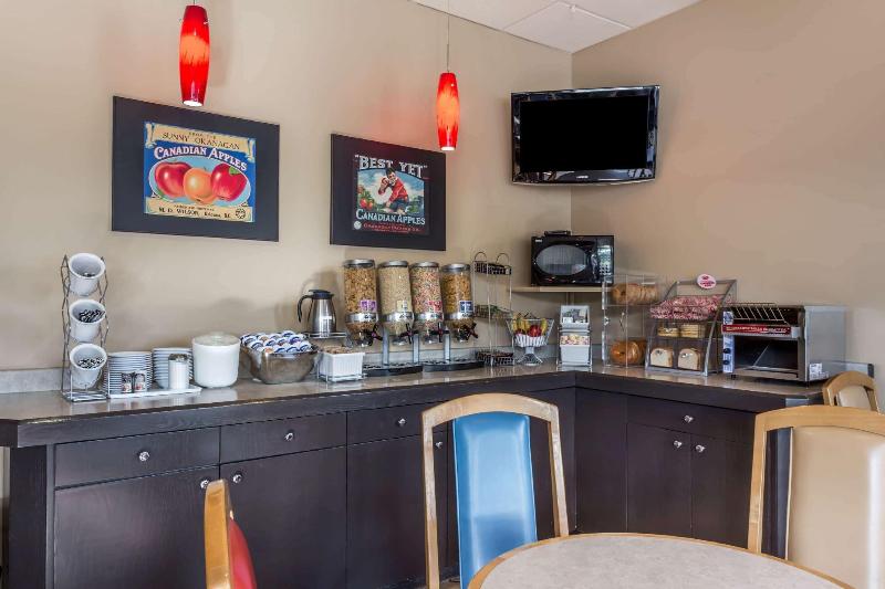 מוטל Super 8 By Wyndham Kelowna Bc