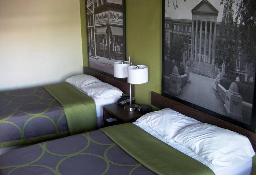 فندق على الطريق Super 8 By Wyndham Lafayette
