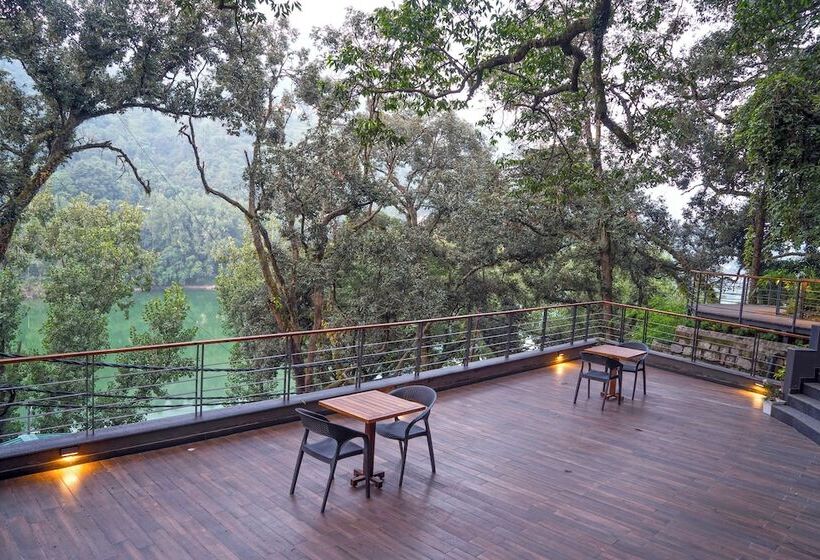 فندق The Rosefinch Sarovar Portico