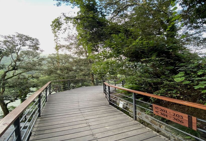 فندق The Rosefinch Sarovar Portico