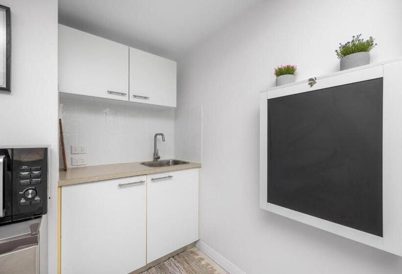 Tingeera Bespoke Beachfront Apartments