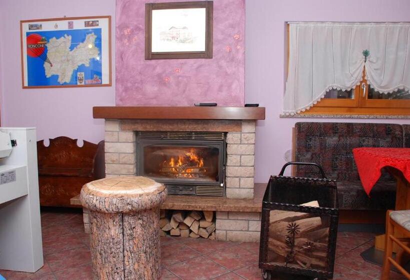 בית מלון כפרי Albergo Ginevra