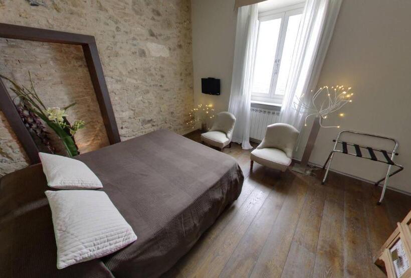 膳宿费 Sestosenso Suites