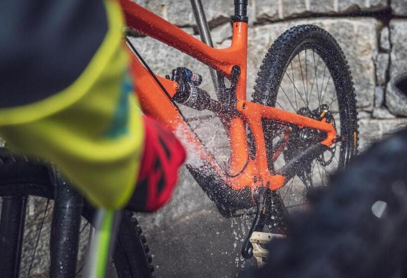 Club Hotel Rooms Only   By Mountain Hotels