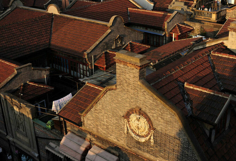 Four Seasons Hotel Shanghai