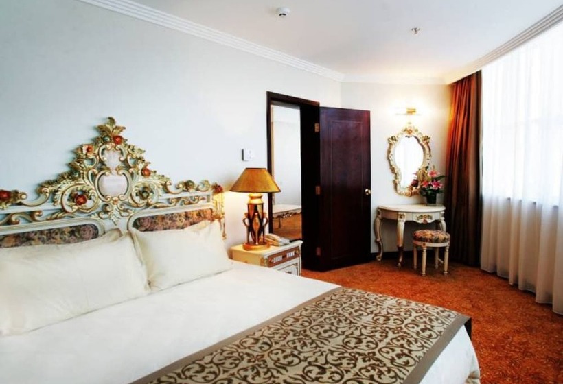Fuzhou Meilun Hotel