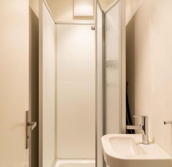 ホテル B & B Longhin