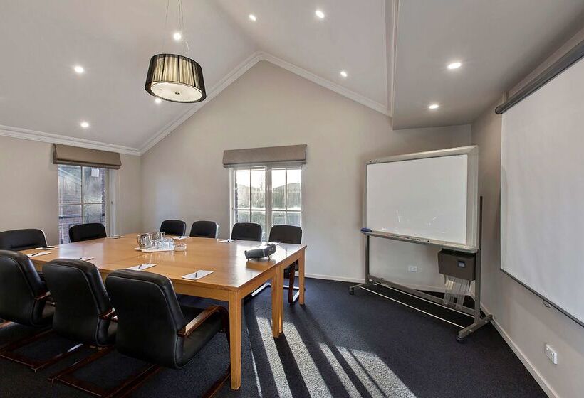 فندق Best Western Plus Buckingham International