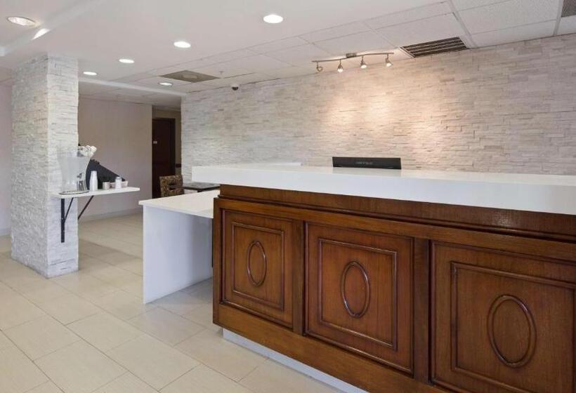 Hotel Best Western Plus Huntersville