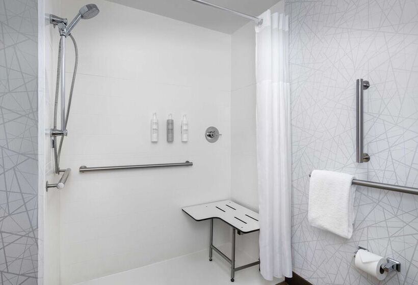 هتل Hampton Inn & Suites Lake Mary At Colonial Townpark