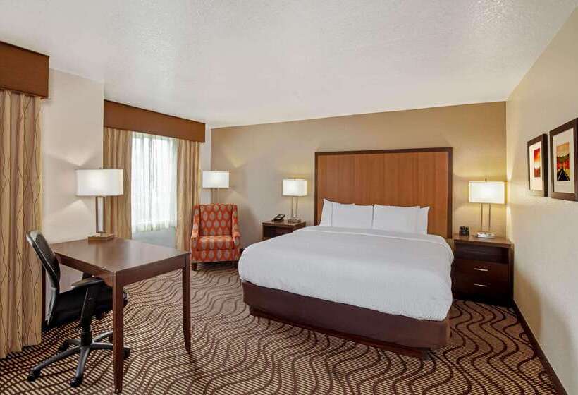 هتل La Quinta By Wyndham Las Vegas Redrock/summerlin
