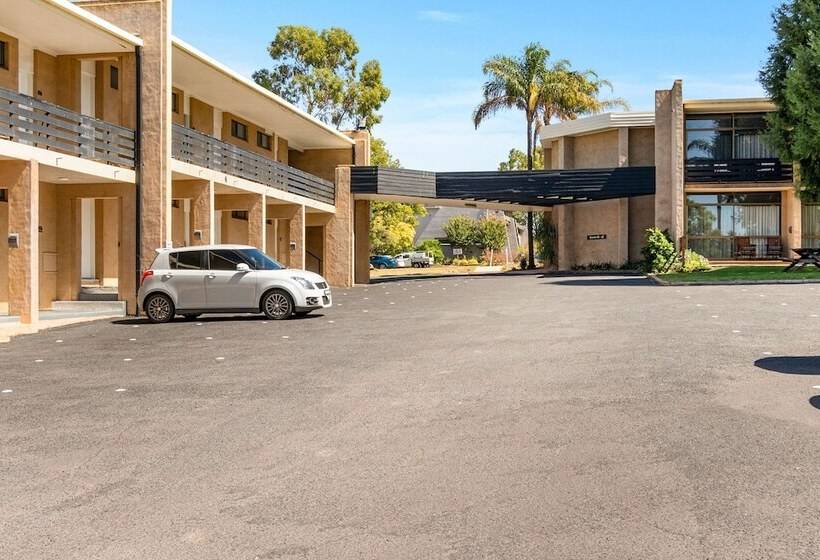 فندق Quality Inn Dubbo International
