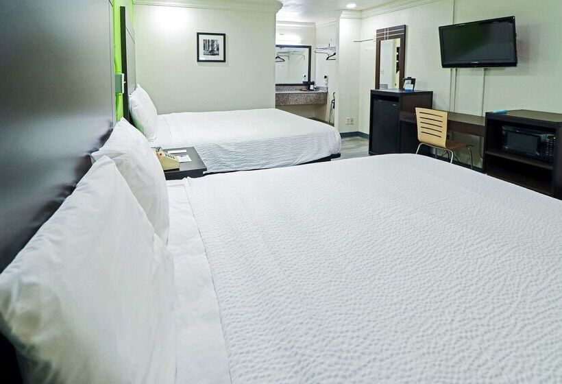Отель Rodeway Inn San Antonio Lackland Afb  Seaworld