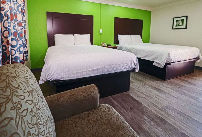 Отель Rodeway Inn San Antonio Lackland Afb  Seaworld