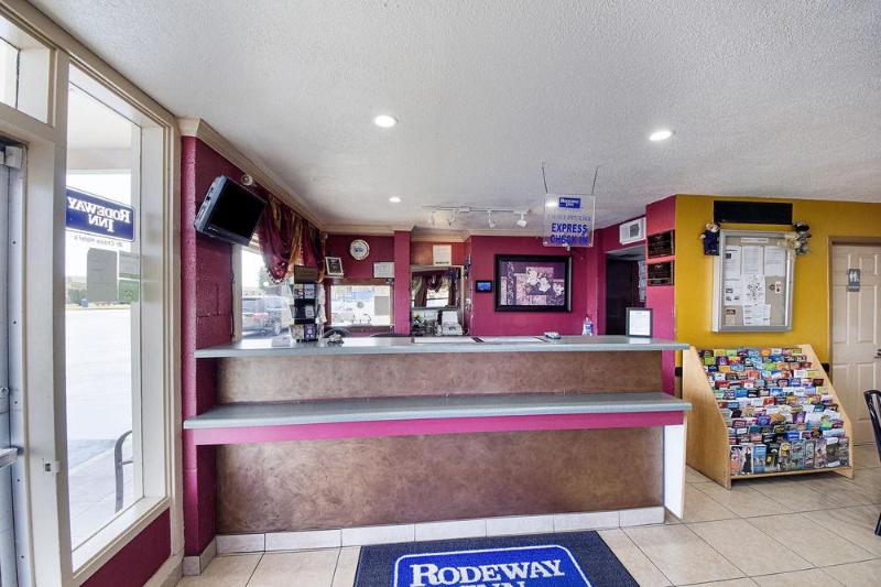 Отель Rodeway Inn San Antonio Lackland Afb  Seaworld