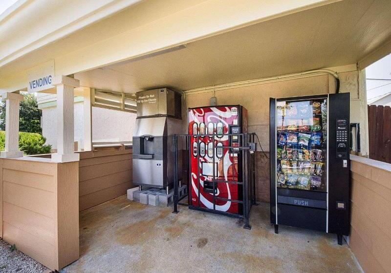 Отель Rodeway Inn San Antonio Lackland Afb  Seaworld
