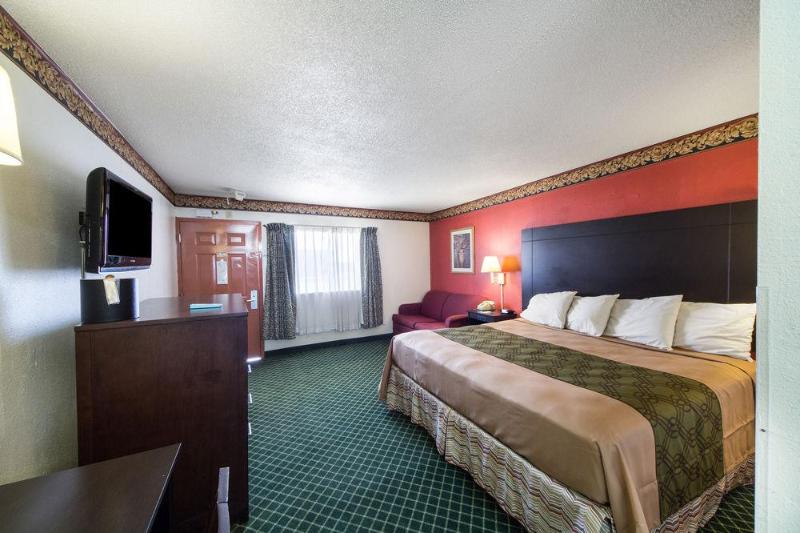Отель Rodeway Inn San Antonio Lackland Afb  Seaworld