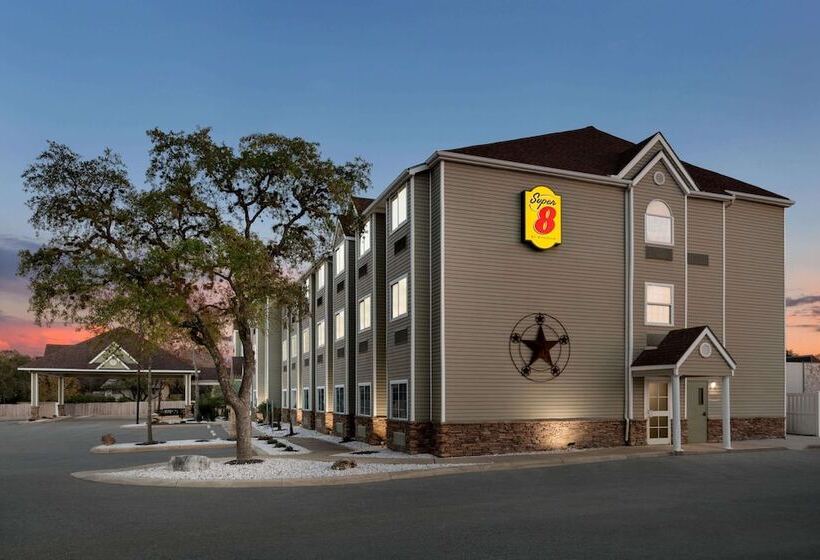 בית מלון כפרי Super 8 By Wyndham San Antonio Airport North