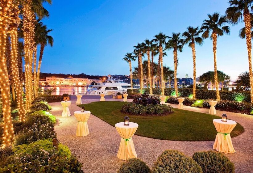 هتل The Westin Savannah Harbor Golf Resort & Spa