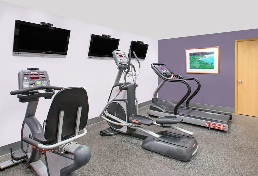 Microtel Inn And Suites   Ames