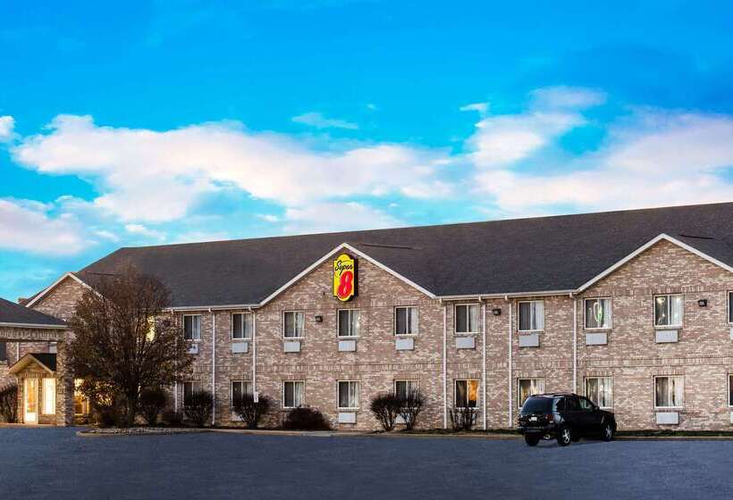 فندق على الطريق Super 8 By Wyndham Remington