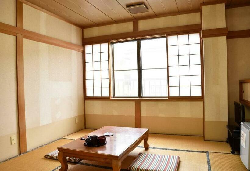 فندق Nishidani Onsen Chuseikan