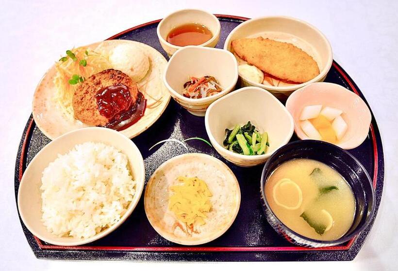 فندق Yonago Universal