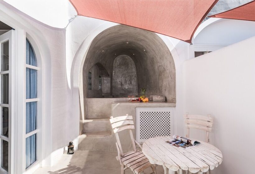 Alta Mare By Andronis