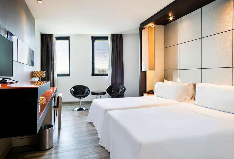 Отель Barcelona Condal Mar Affiliated By Meliá